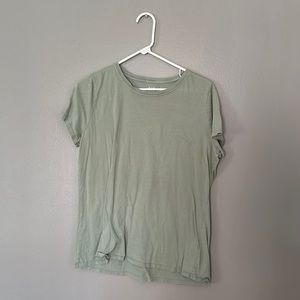 GAP tshirt